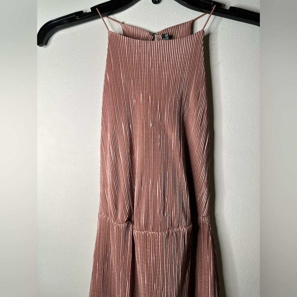 Boohoo Pleated Dress in Dusty Rose